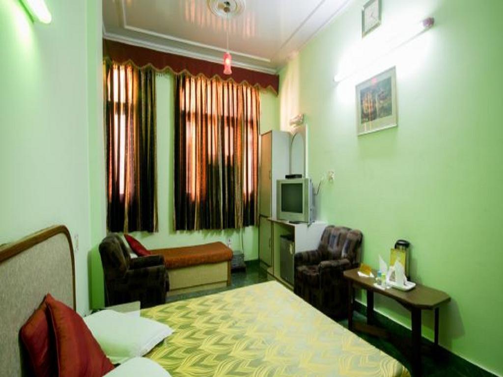Hotel Woodland Deluxe Nueva Delhi Exterior foto