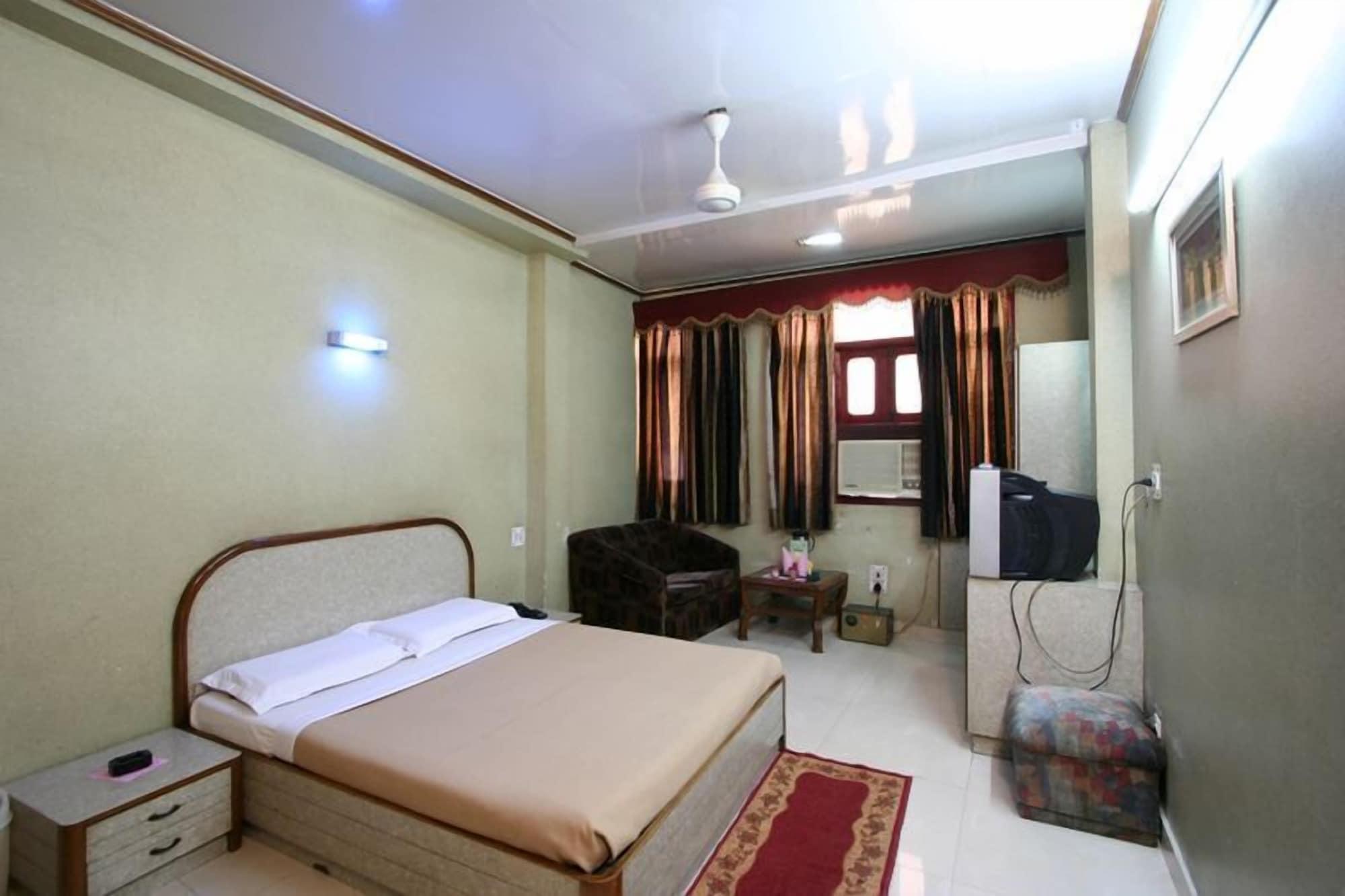 Hotel Woodland Deluxe Nueva Delhi Exterior foto