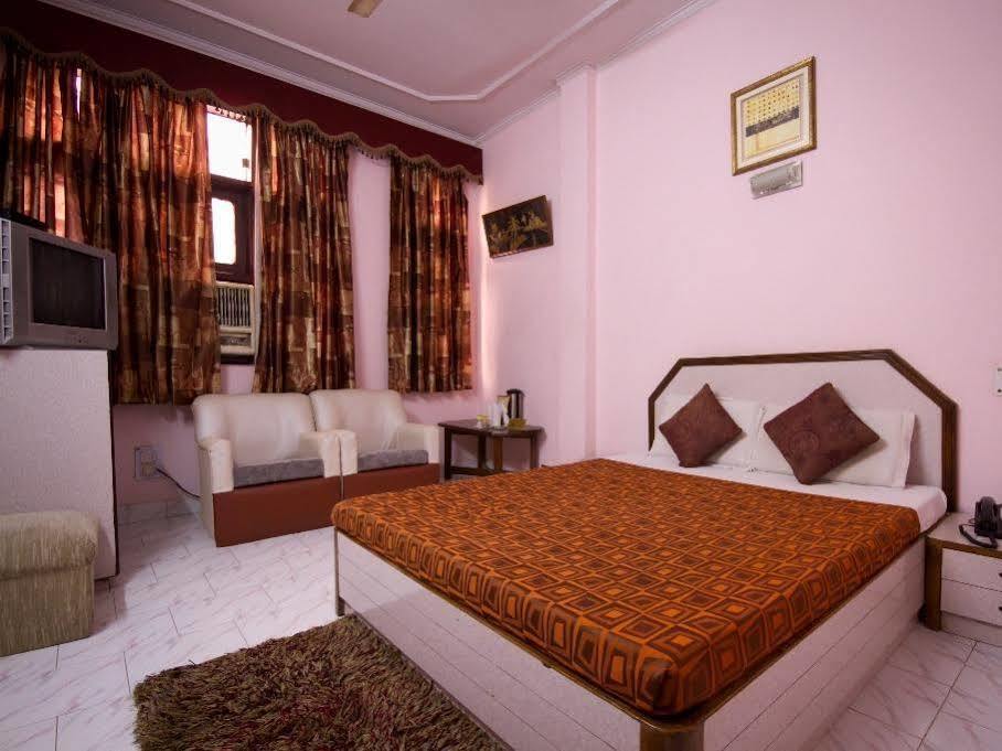 Hotel Woodland Deluxe Nueva Delhi Exterior foto